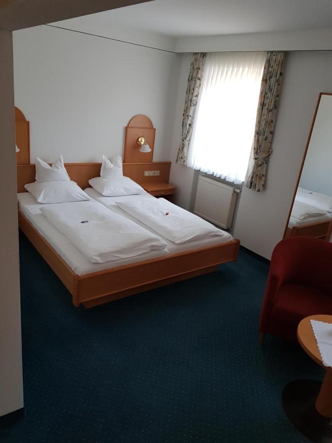 Hotel Gasthof Specht Айхах Екстериор снимка